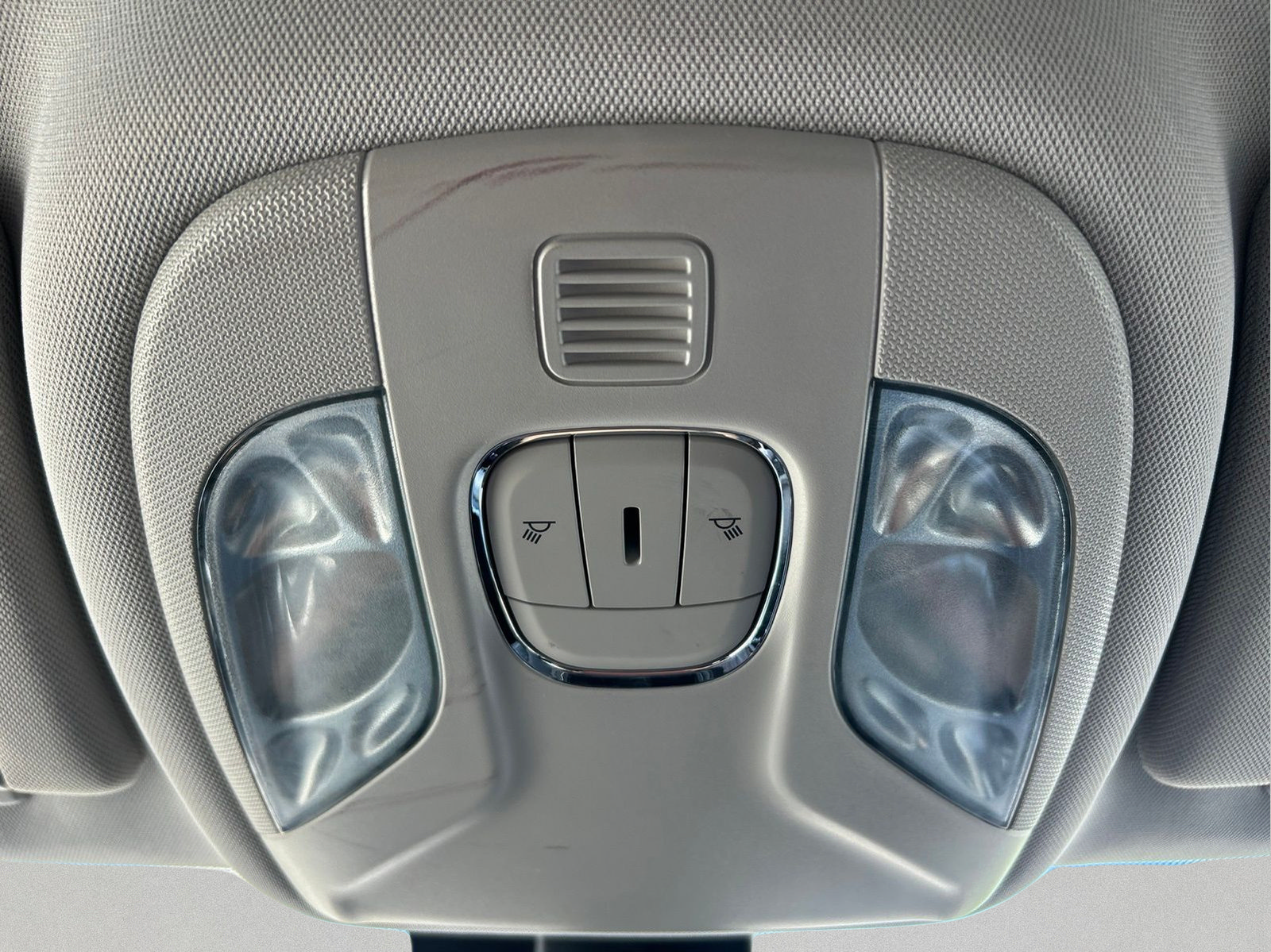 Used 2022 Jeep Compass Latitude AWD/4WD image 32