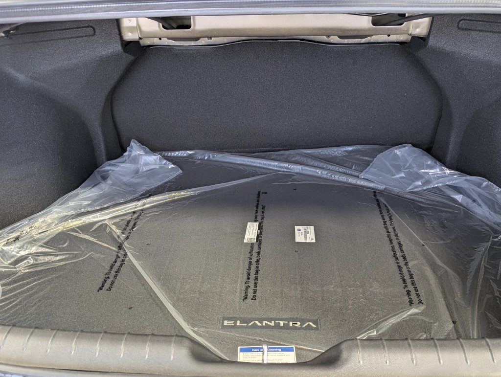 New 2026 Hyundai Elantra SE FWD image 24