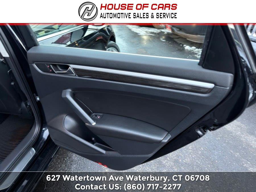 Used 2017 Volkswagen Passat 1.8T SE image 52