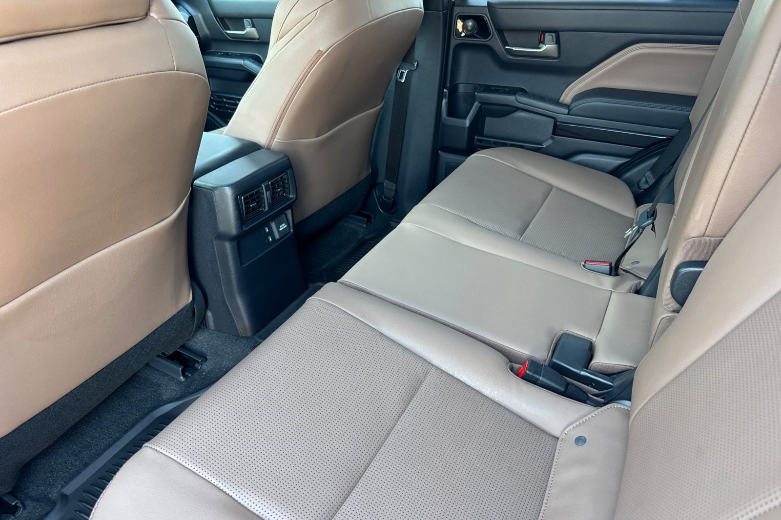 New 2026 Toyota 4Runner Limited AWD/4WD image 22