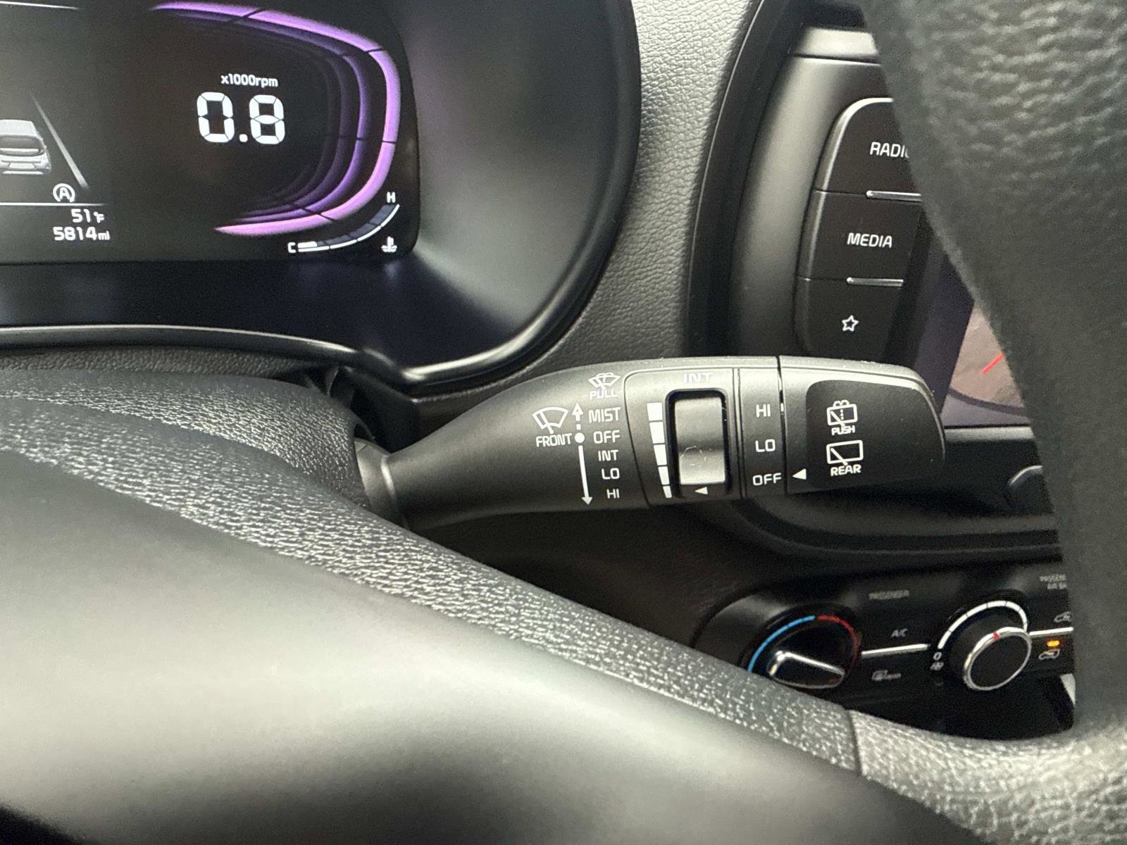 Used 2025 Kia Soul LX image 29