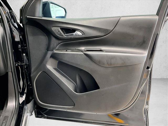 Used 2023 Chevrolet Equinox LT FWD image 19
