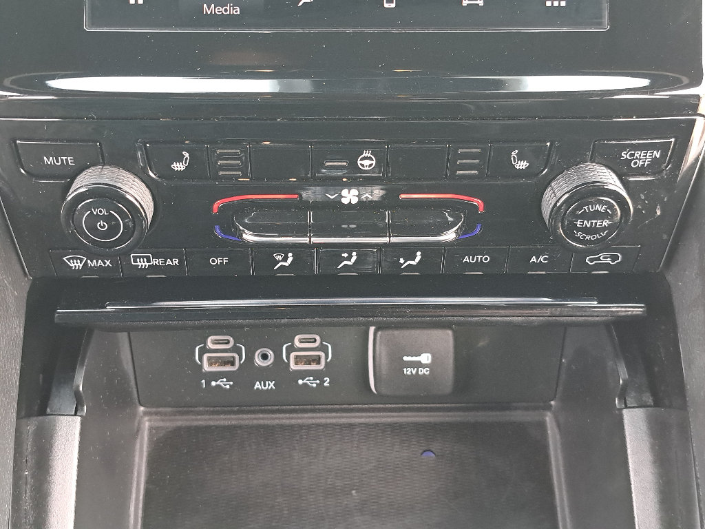 Certified 2023 Jeep Grand Cherokee Altitude AWD/4WD image 23