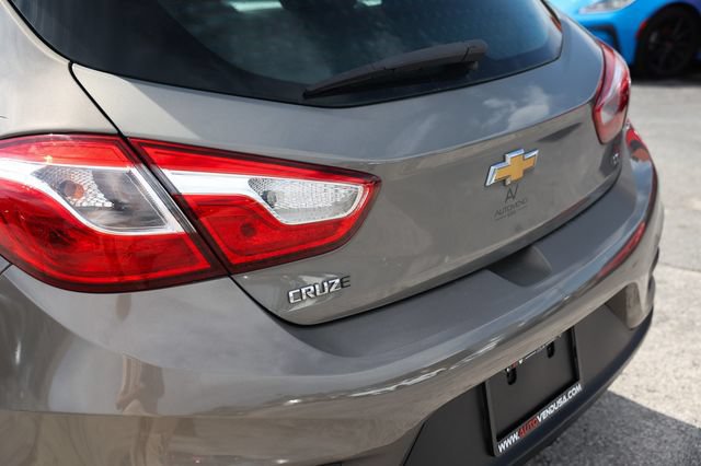 Used 2017 Chevrolet Cruze LT w/ RS Package FWD image 33