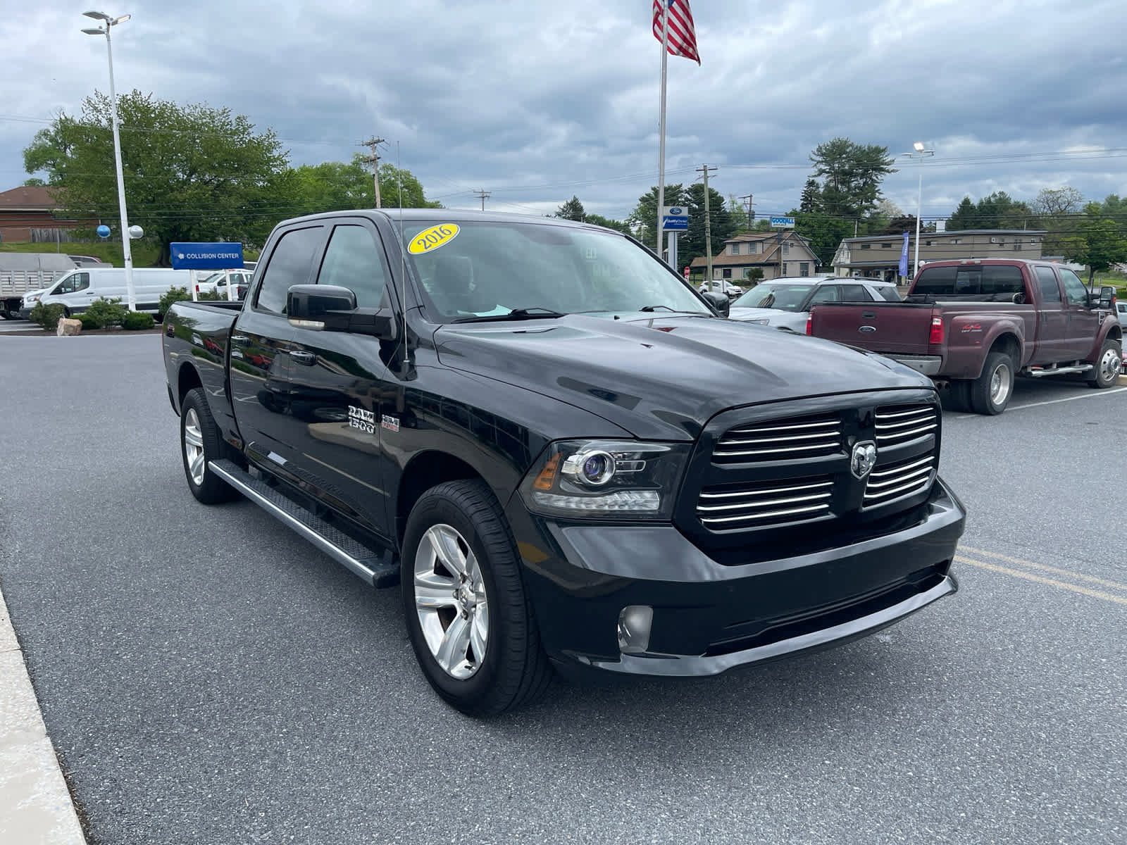 Used 2016 RAM 1500 Sport w/ Convenience Group AWD/4WD image 8