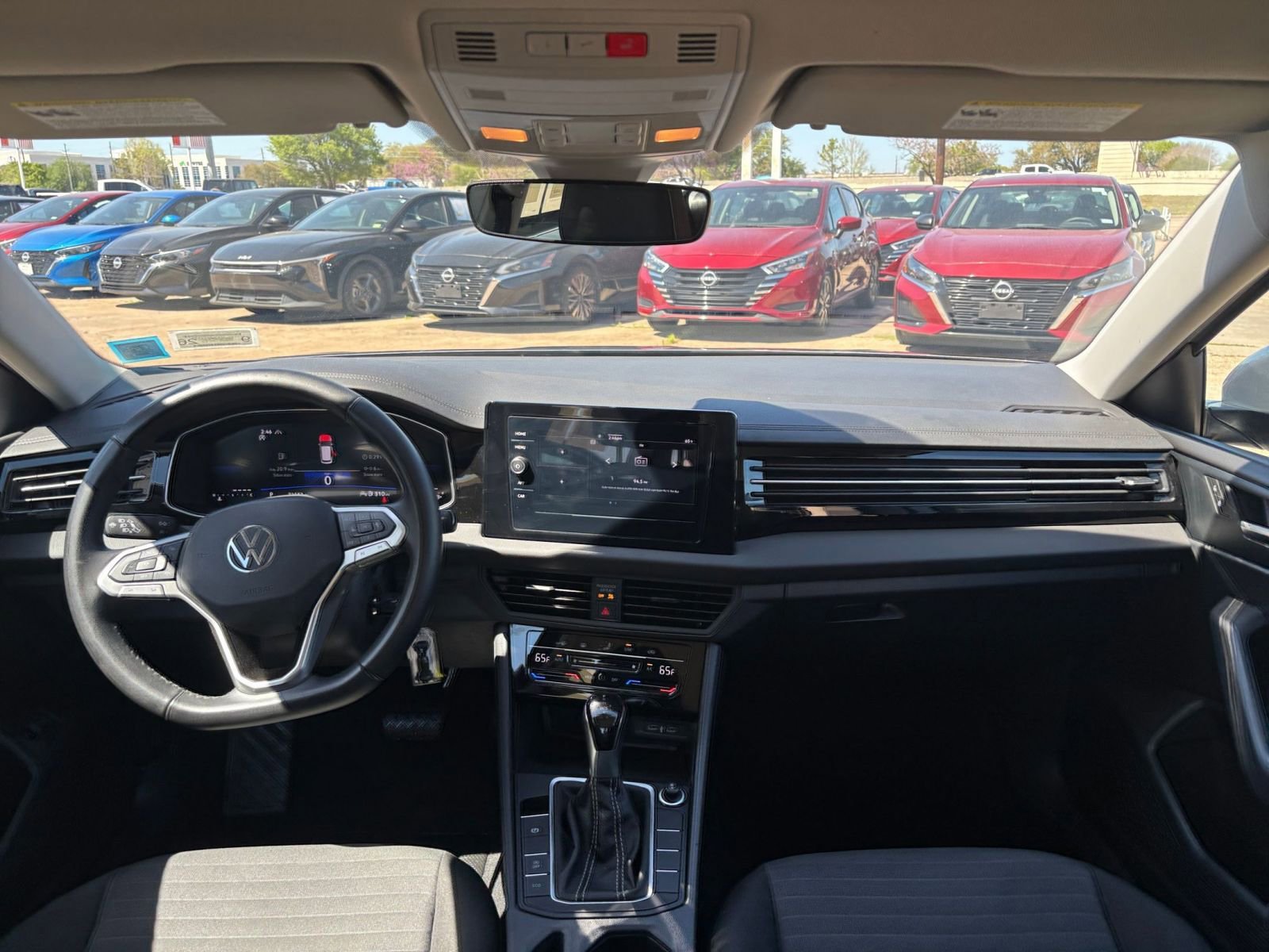 Used 2025 Volkswagen Jetta S image 31