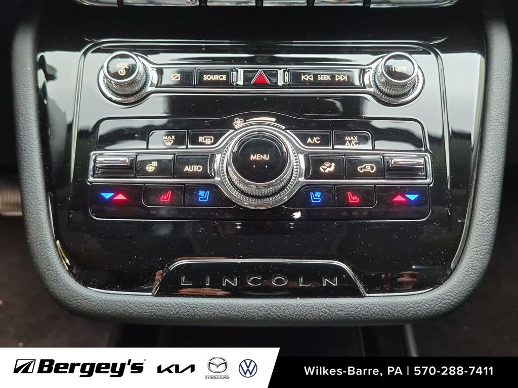 Used 2022 Lincoln Corsair AWD w/ Equipment Group 101A image 27