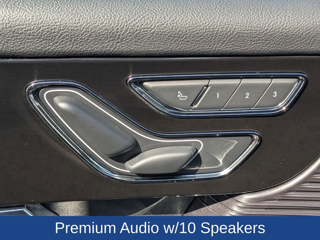 Used 2022 Lincoln Corsair Reserve w/ Equipment Group 201A image 15