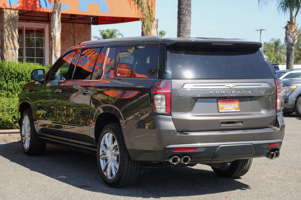 Used 2021 Chevrolet Suburban High Country w/ Premium Package image 7