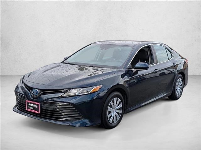 Used 2020 Toyota Camry LE image 1