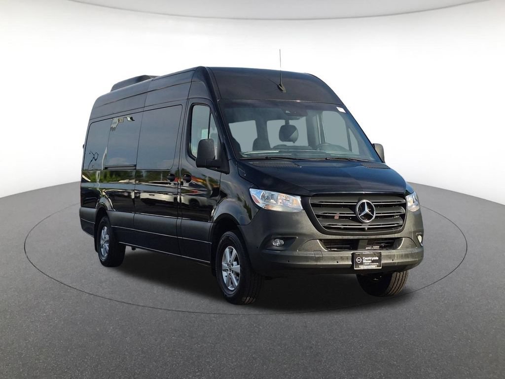 Used 2021 Mercedes-Benz Sprinter 2500 image 3