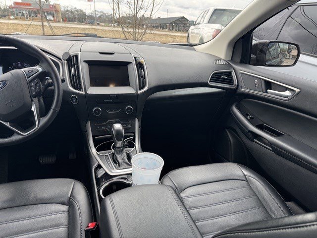 Used 2018 Ford Edge SEL w/ Equipment Group 201A image 11