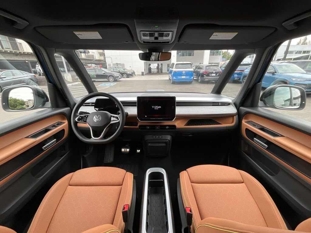 New 2025 Volkswagen ID. Buzz Pro S Plus image 17