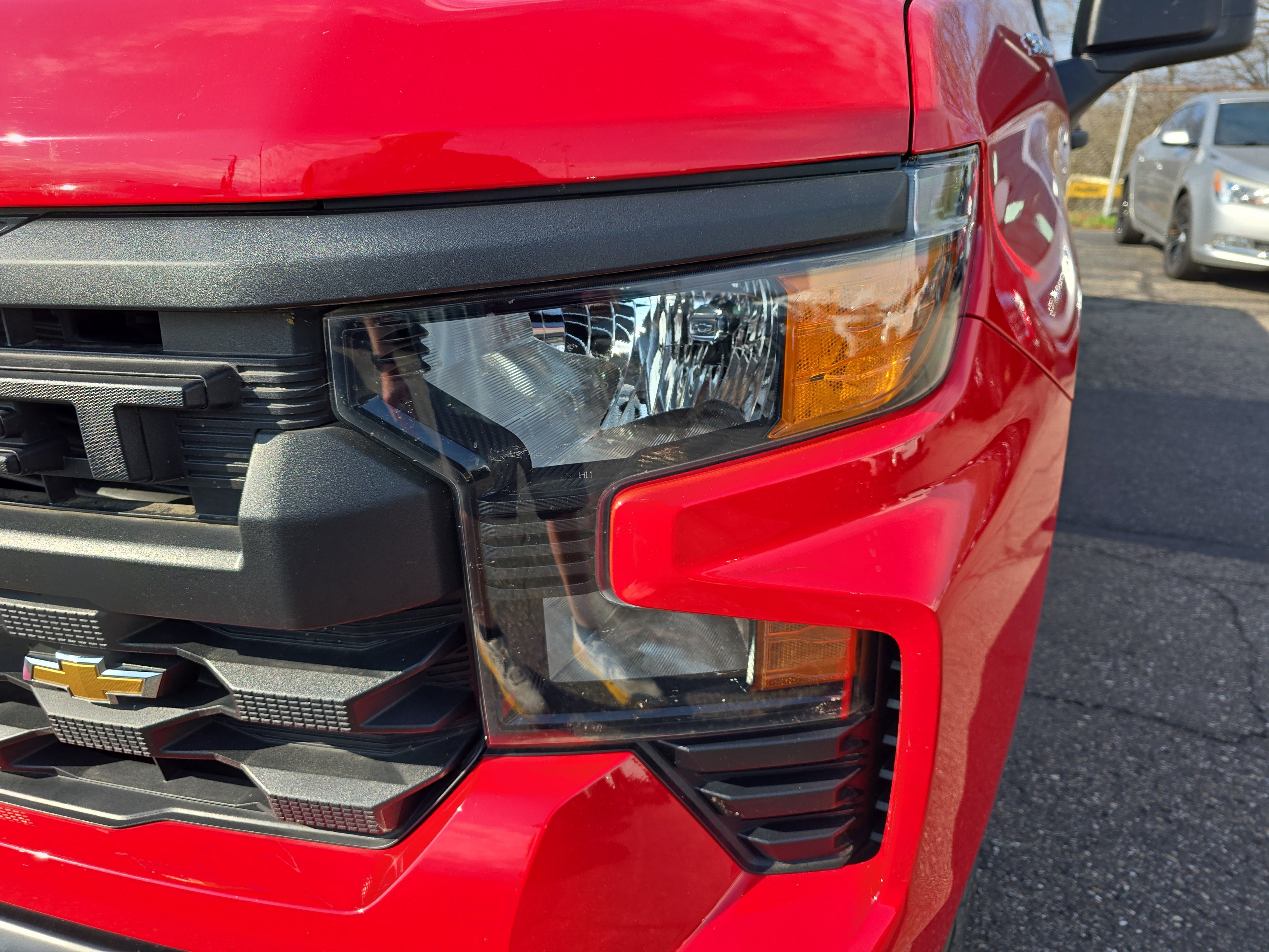 Used 2022 Chevrolet Silverado 1500 W/T w/ WT Value Package AWD/4WD image 10