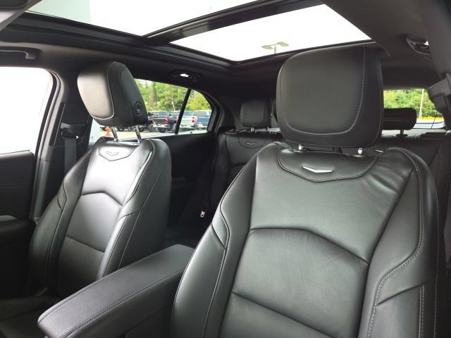 Used 2021 Cadillac XT4 Premium Luxury w/ Sun And Sound Package AWD/4WD image 24