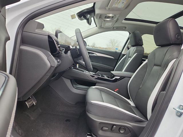 New 2026 Buick Envision Sport Touring AWD/4WD image 9