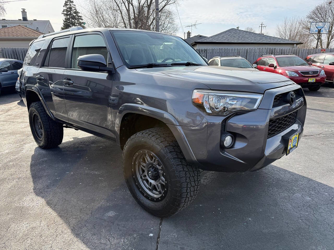Used 2016 Toyota 4Runner SR5 image 1