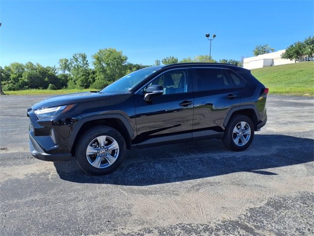 Used 2024 Toyota RAV4 XLE image 18