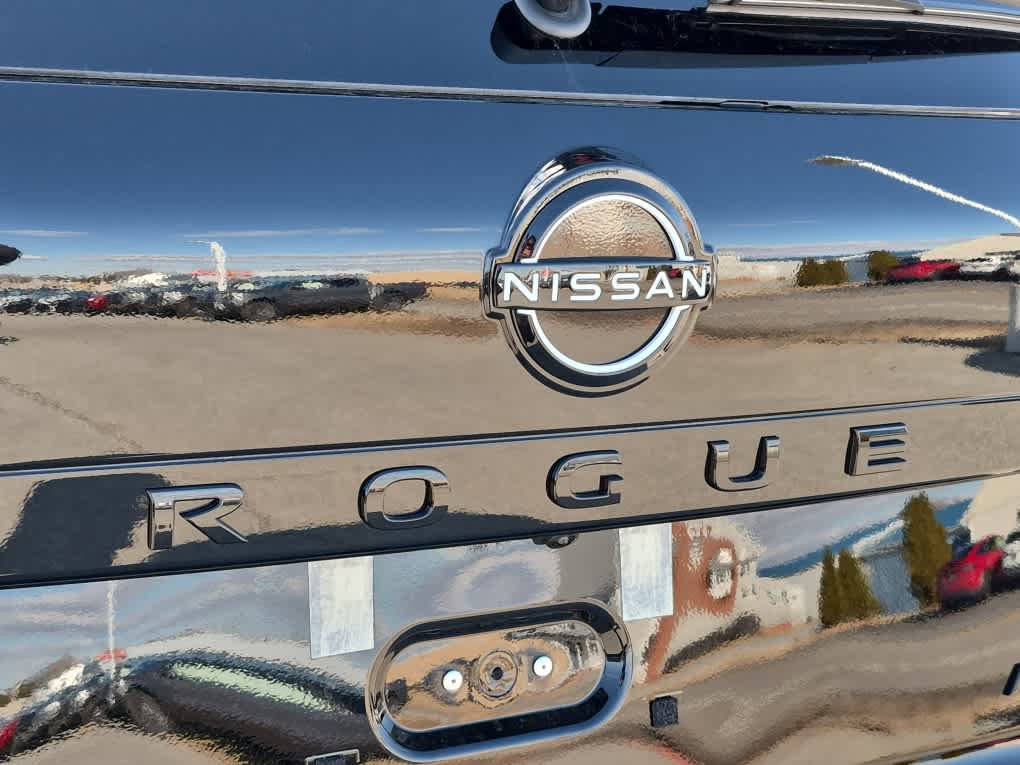 New 2026 Nissan Rogue SV AWD/4WD image 19