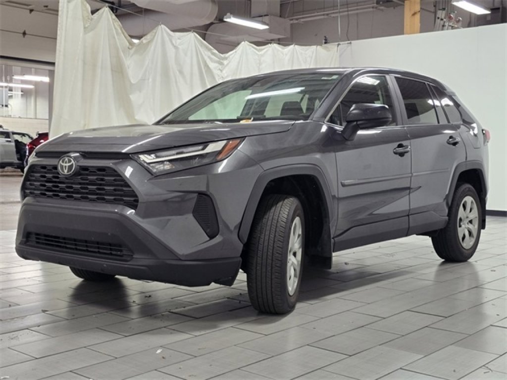 Used 2023 Toyota RAV4 LE image 10