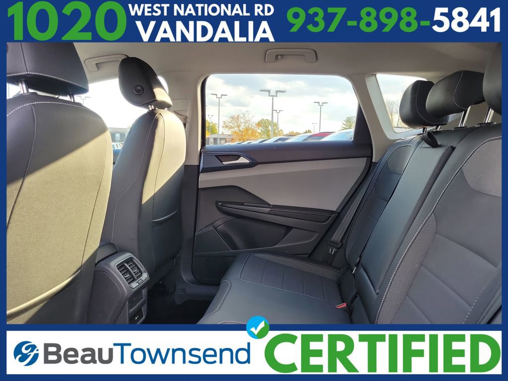 Used 2024 Volkswagen Taos SE image 13