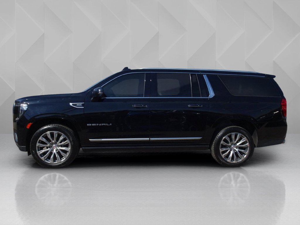 Used 2021 GMC Yukon XL Denali w/ Denali Premium Package AWD/4WD image 2