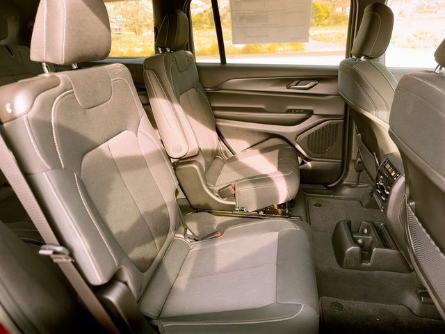 New 2025 Jeep Grand Cherokee L Laredo w/ Luxury Tech Group I image 13