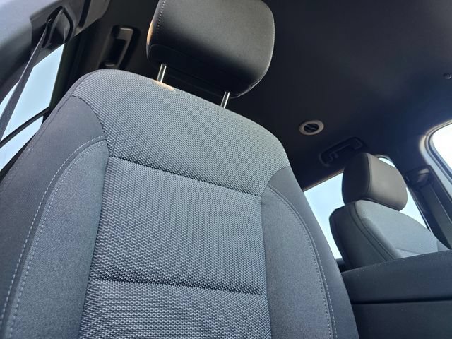 Used 2023 Chevrolet Traverse LT w/ LPO, Cargo Package FWD image 22