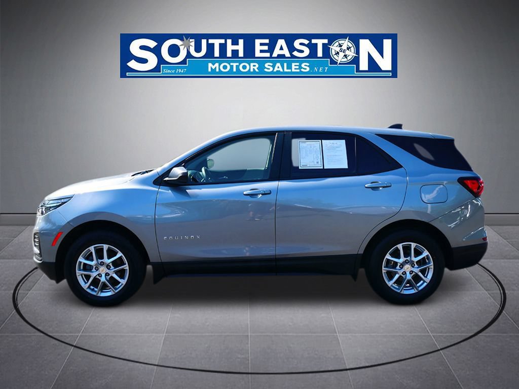 Used 2023 Chevrolet Equinox LS w/ LPO, Floor Liner Package AWD/4WD image 7