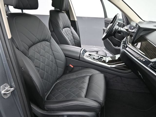 Used 2024 BMW X7 xDrive40i AWD/4WD image 22