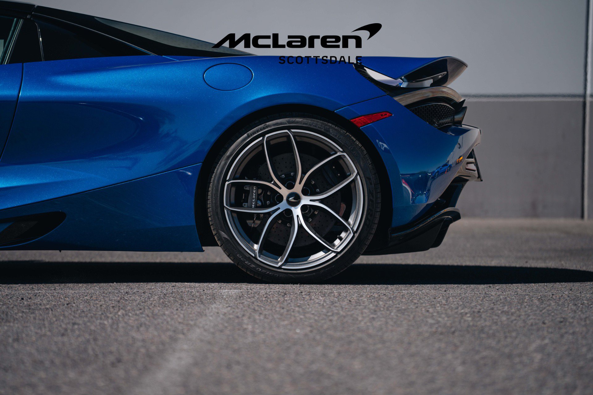 Used 2022 McLaren 720S Luxury RWD image 23