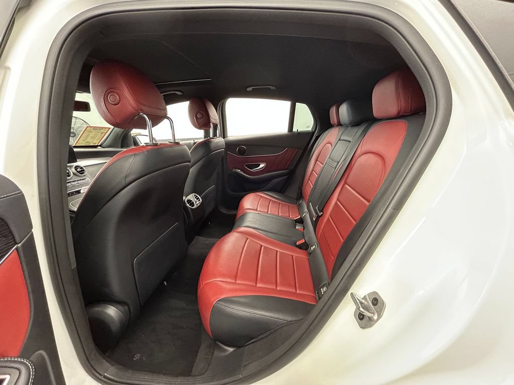 Used 2022 Mercedes-Benz GLC 300 4MATIC Coupe image 40