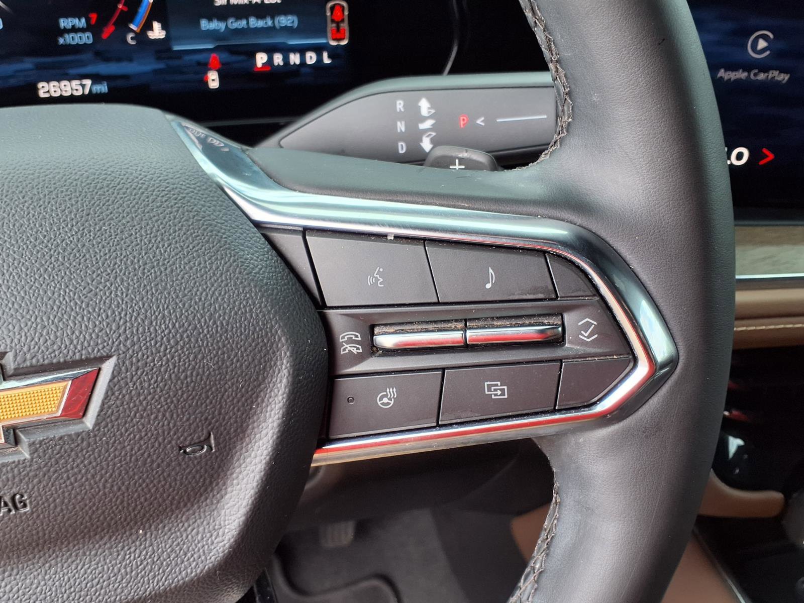 Used 2025 Chevrolet Tahoe High Country AWD/4WD image 27