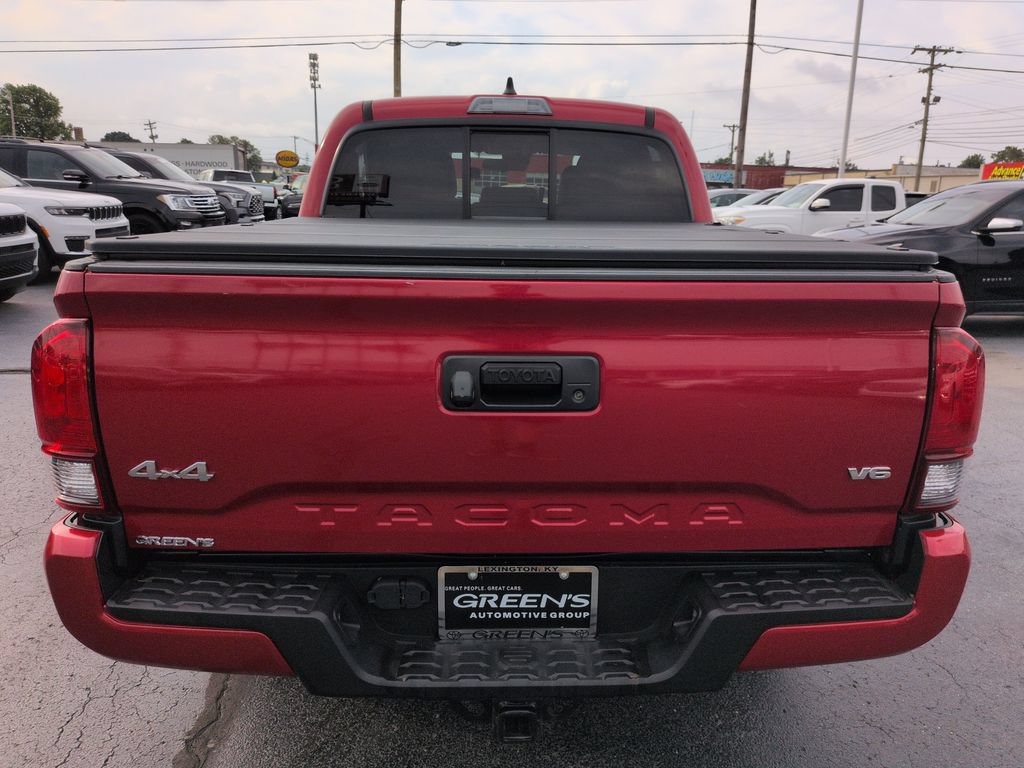 Used 2022 Toyota Tacoma SR AWD/4WD image 4