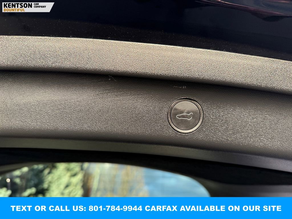 Used 2024 Tesla Model Y Long Range image 30