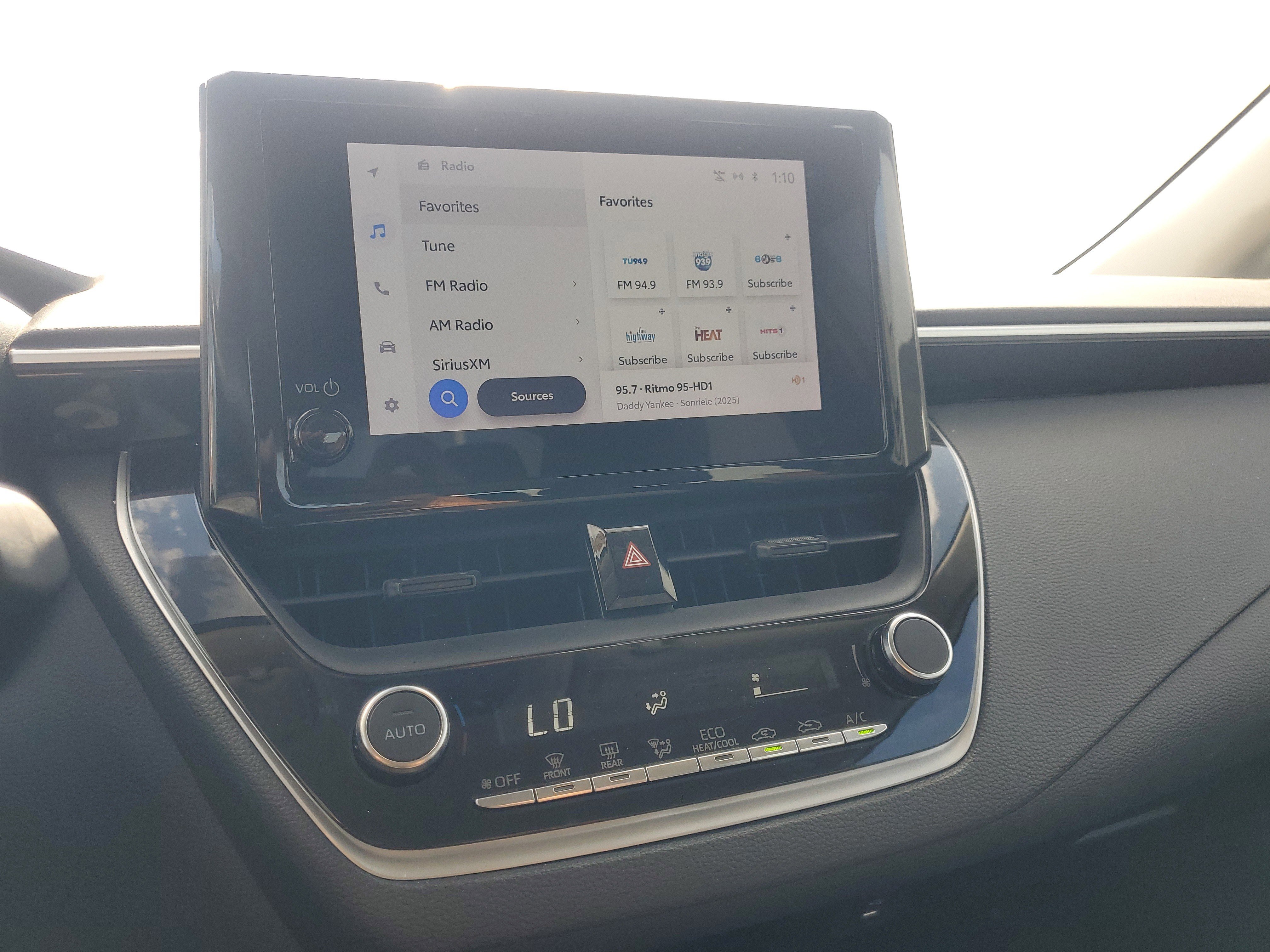 Certified 2023 Toyota Corolla LE image 24