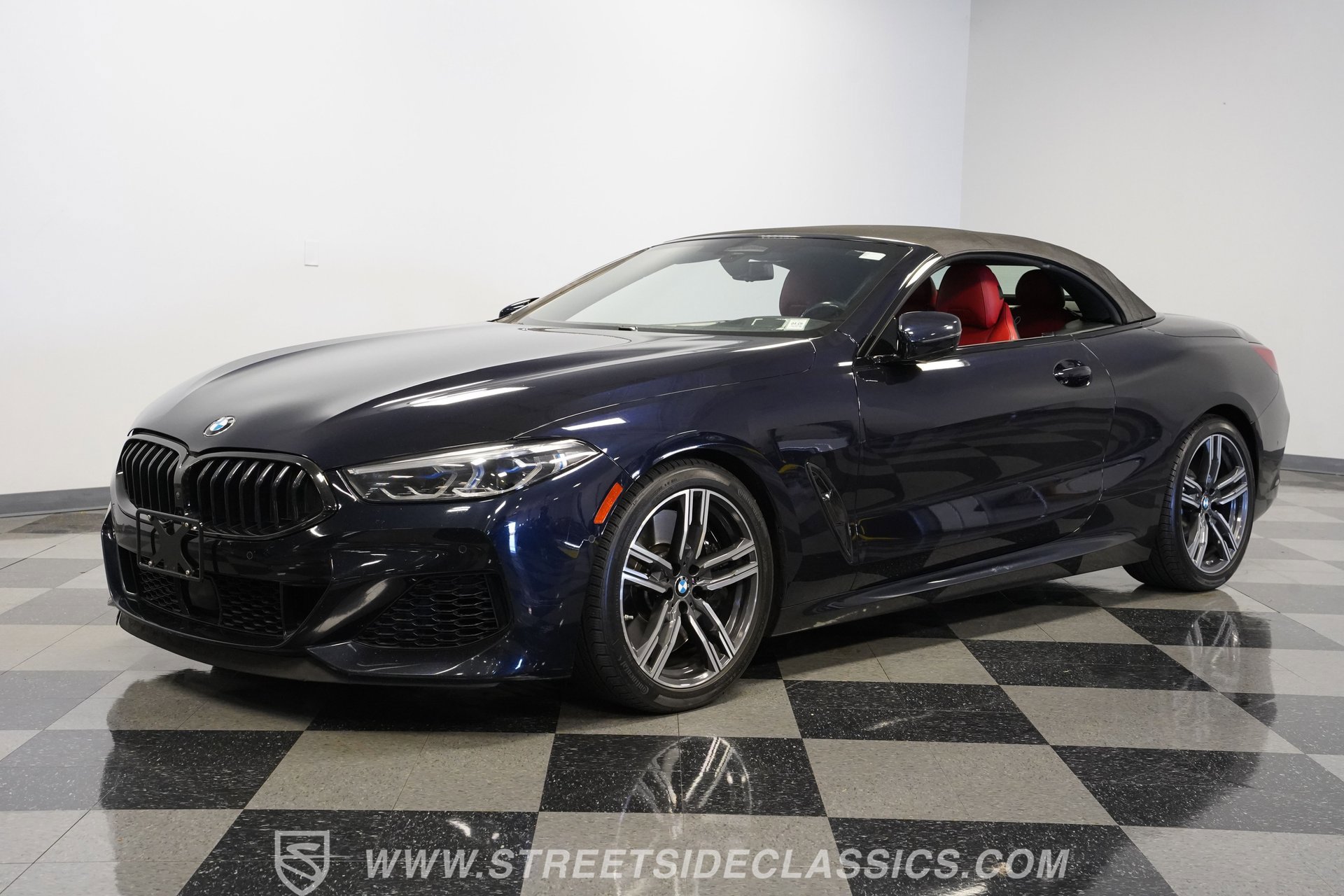 Used 2022 BMW M850i xDrive xDrive Convertible image 5
