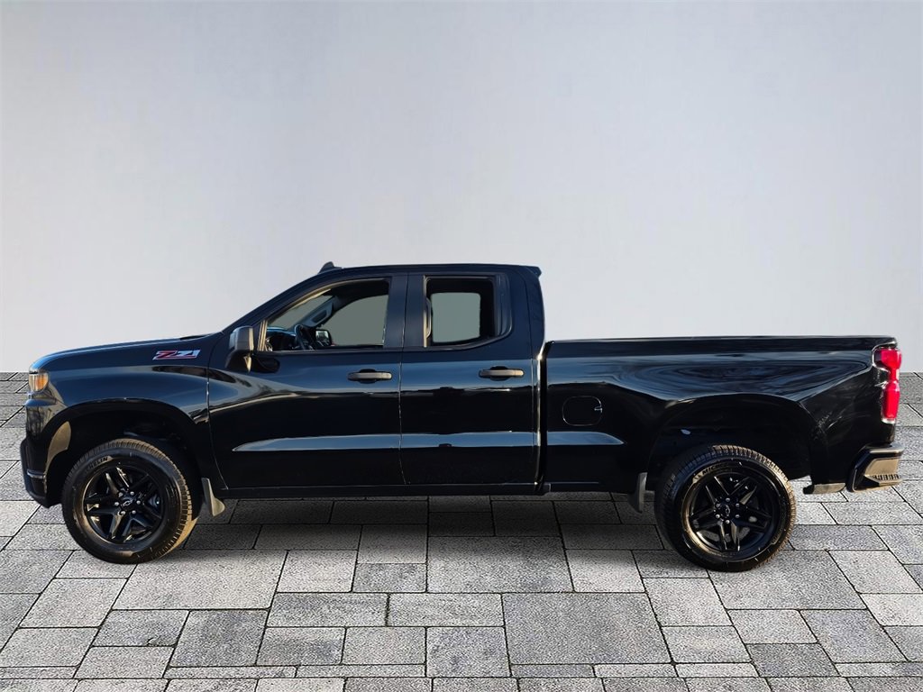 Used 2019 Chevrolet Silverado 1500 Custom Trail Boss w/ Custom Convenience Package image 4