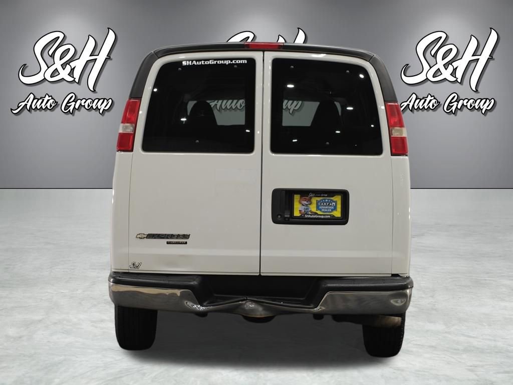 Used 2016 Chevrolet Express 3500 LT w/ LT Preferred Equipment Group RWD image 18