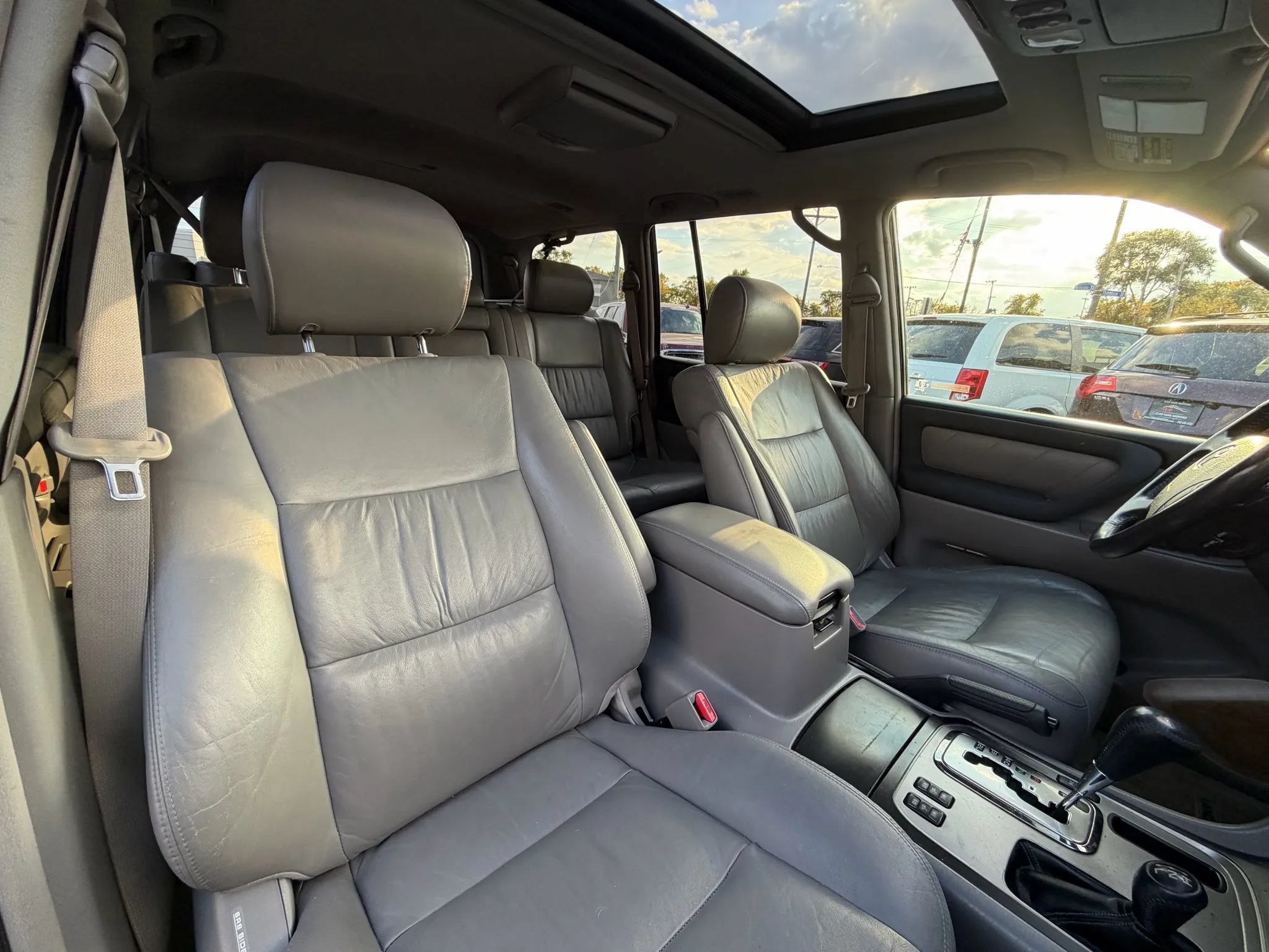 Used 2005 Toyota Land Cruiser AWD/4WD image 19