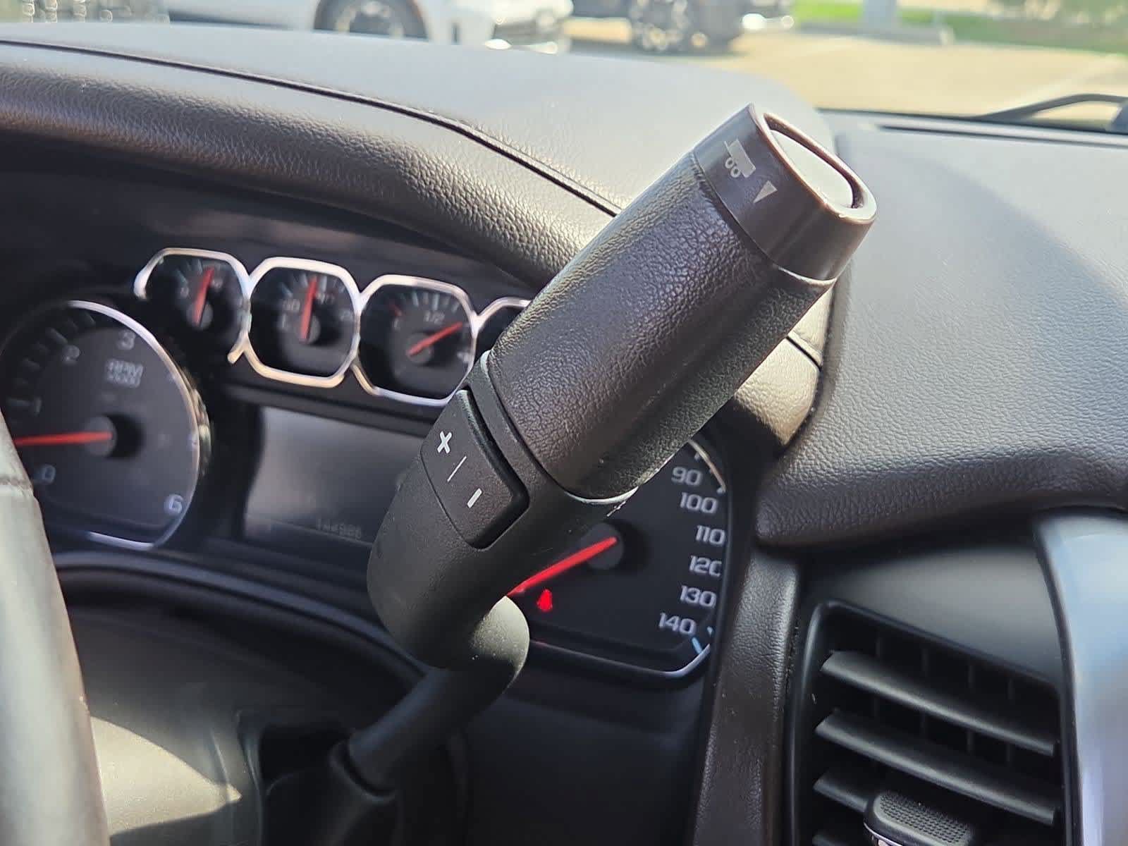 Used 2015 Chevrolet Tahoe LT RWD image 31