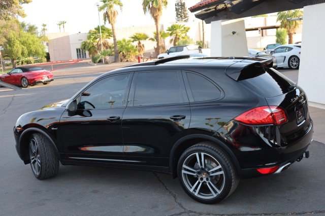 Used 2013 Porsche Cayenne Diesel AWD/4WD image 16