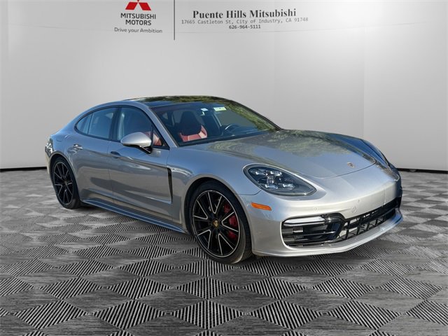 Used 2019 Porsche Panamera GTS image 3