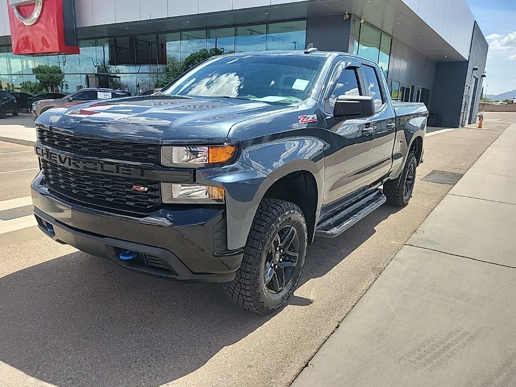 Used 2019 Chevrolet Silverado 1500 Custom Trail Boss w/ Custom Convenience Package AWD/4WD image 3