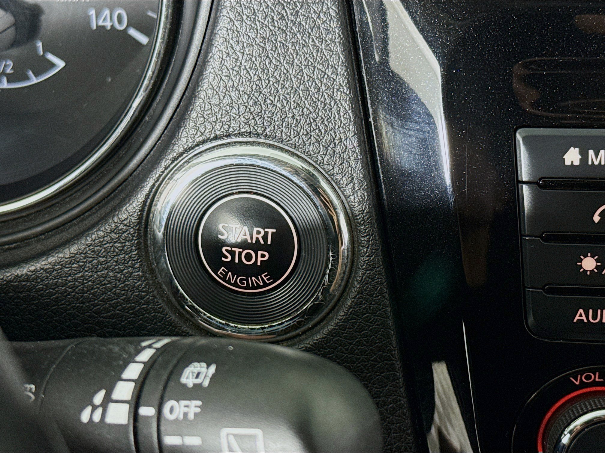 Used 2021 Nissan Rogue Sport SV FWD image 19