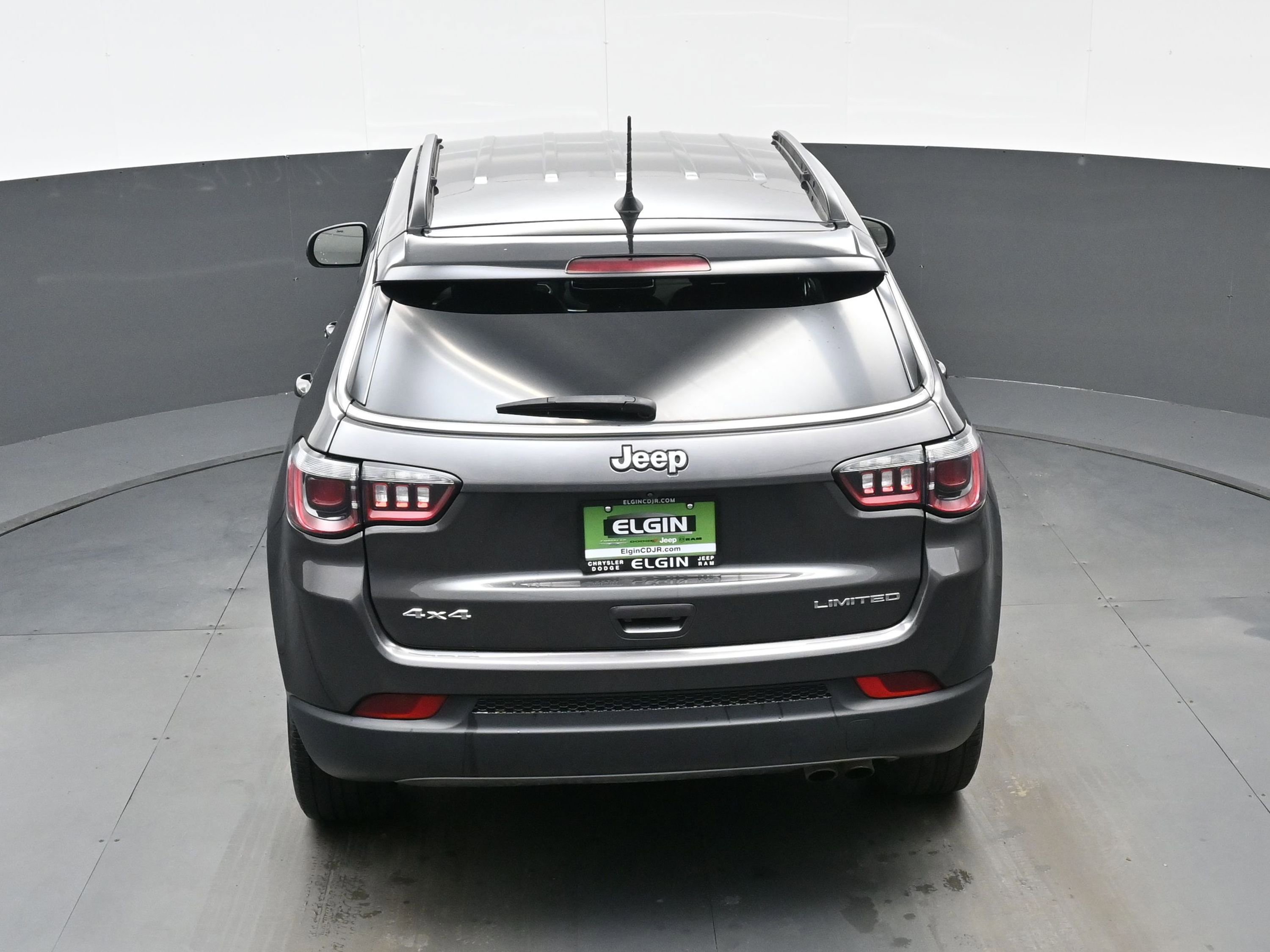 Used 2022 Jeep Compass Limited image 34