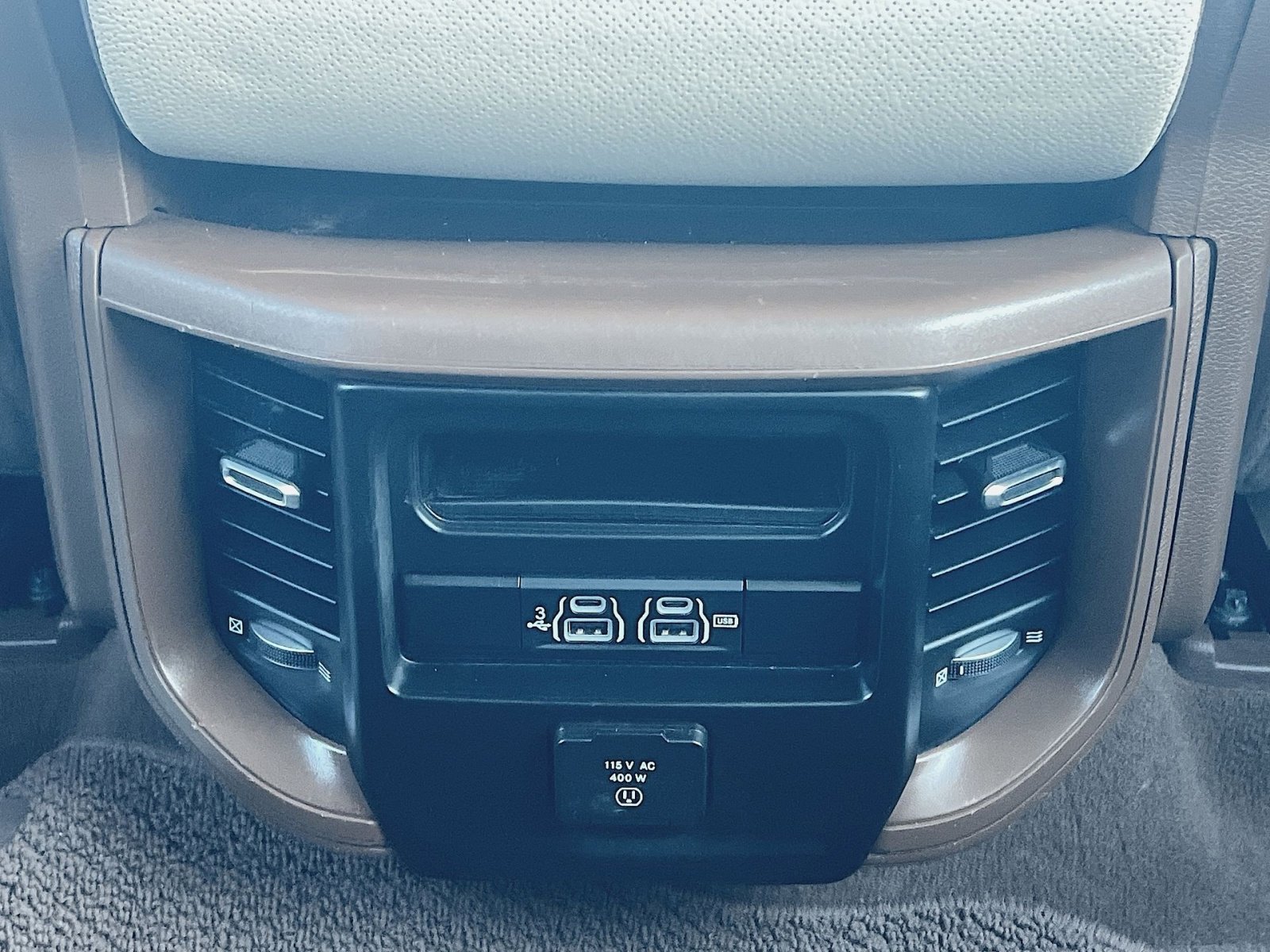 Used 2019 RAM 1500 Laramie image 23