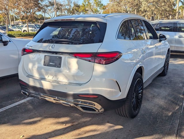 New 2026 Mercedes-Benz GLC 300 image 2