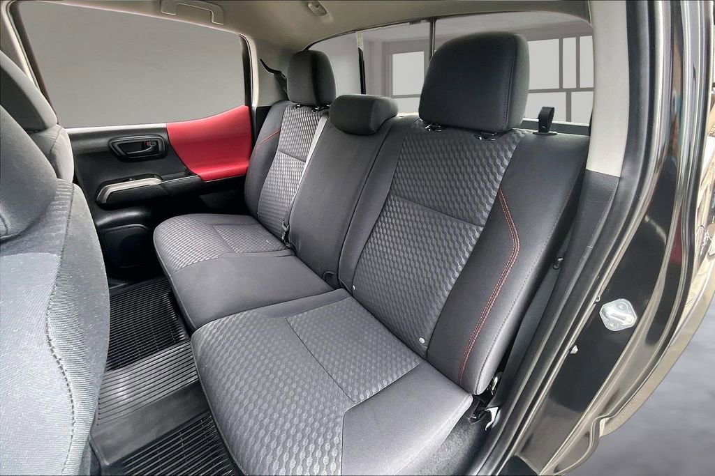 Used 2022 Toyota Tacoma SR5 w/ Technology Package RWD image 23