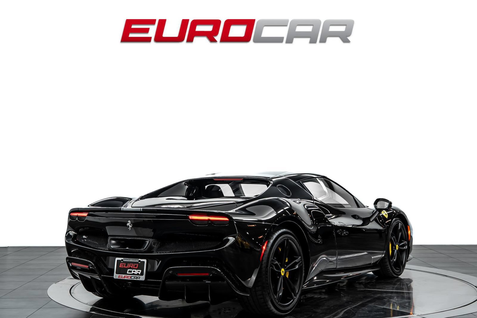 Used 2024 Ferrari 296 GTB RWD image 5
